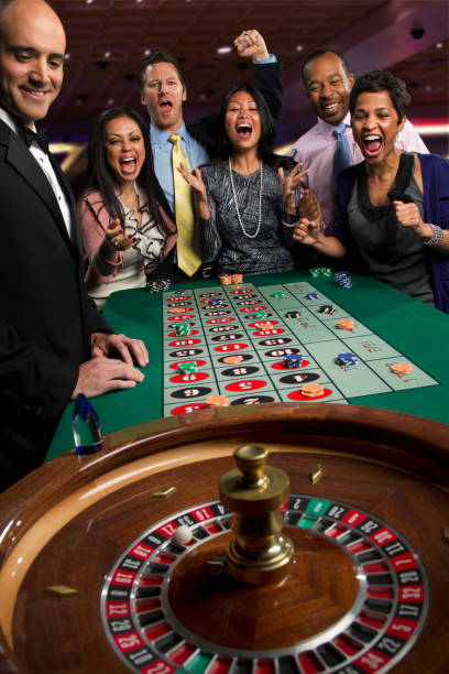 AduQ card game interface showing hand rankings and betting positions